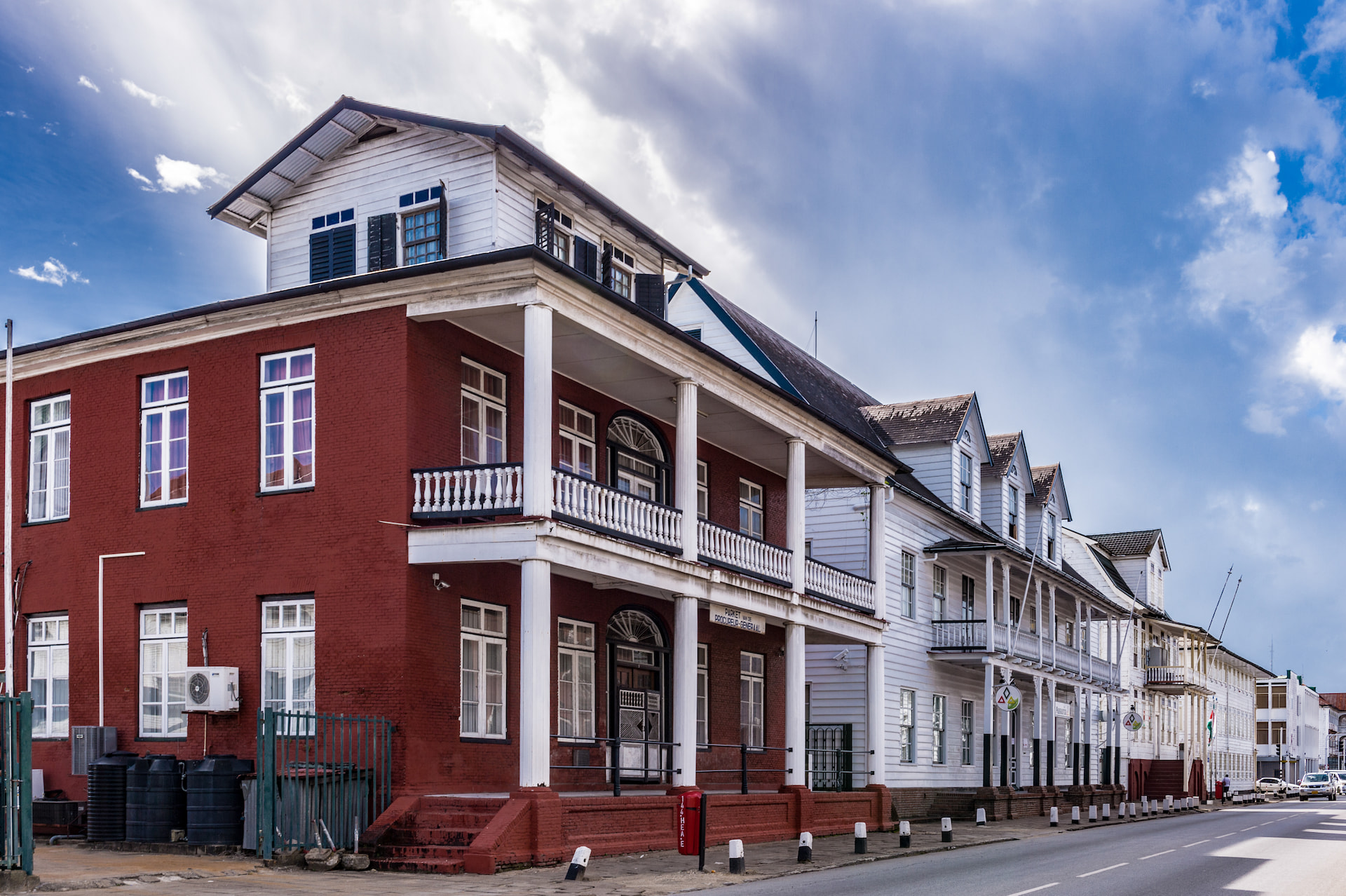 Edificios coloniales de madera del Centro Histórico de Paramaribo